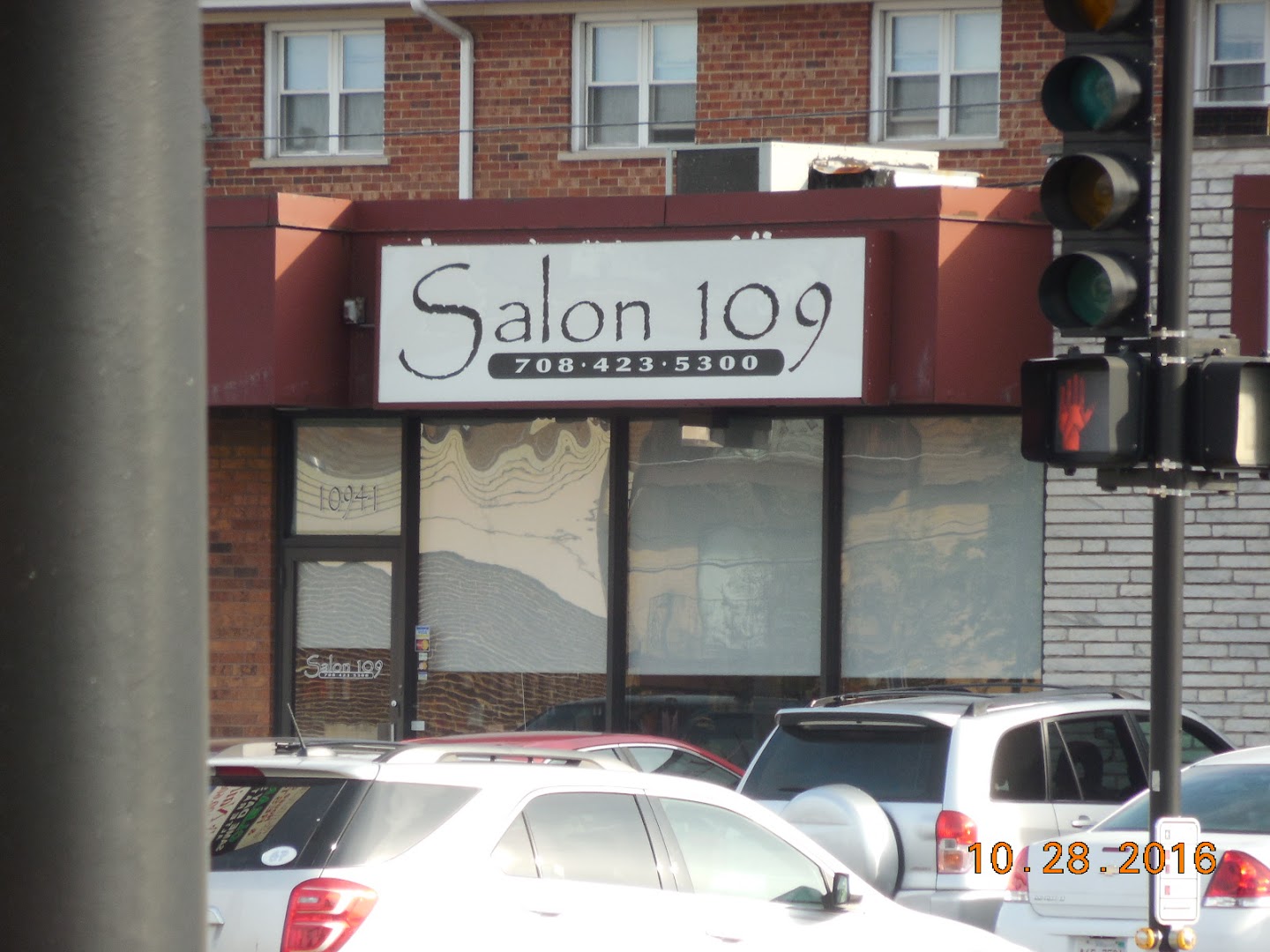 Salon 109