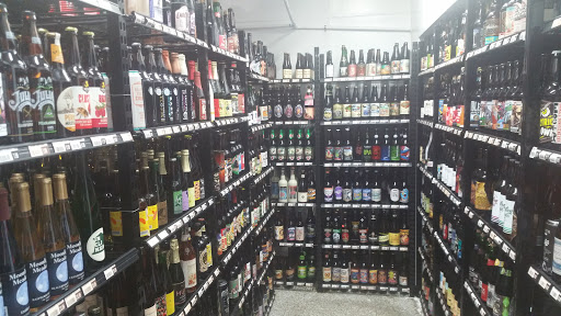 Liquor Store «No 1 Liquor Mart», reviews and photos, 1520 Aviation Blvd, Redondo Beach, CA 90278, USA