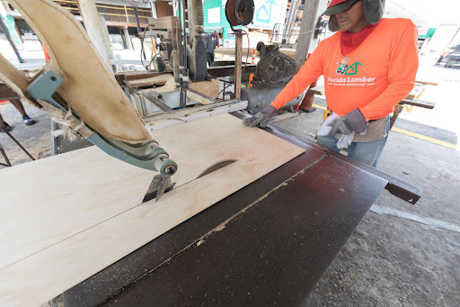 Door Supplier «Florida Lumber Co», reviews and photos, 2431 NW 20th St, Miami, FL 33142, USA