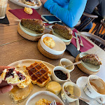 Photo n°11 de l'avis de Paris.e fait le 26/03/2024 à 07:55 sur le  Baleias Café à Lajes do Pico