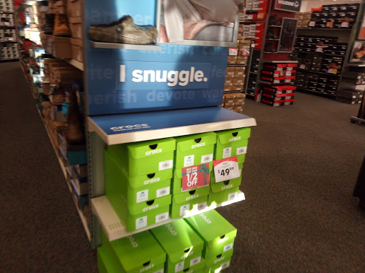 Shoe Store «Shoe Carnival», reviews and photos, 2800 SW 24th Ave, Ocala, FL 34471, USA