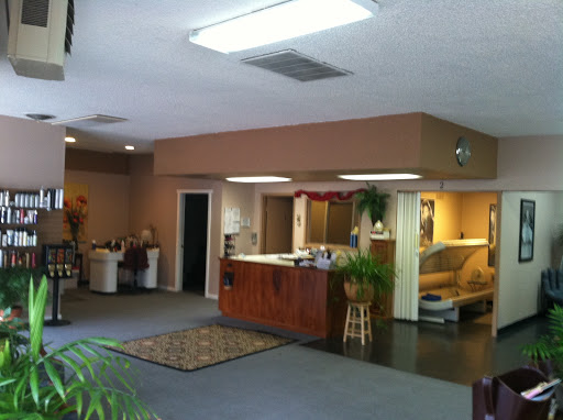 Hair Salon «Absolute Hair Boutique», reviews and photos, Absolute Hair Boutique, 2603 Pacific Ave, Forest Grove, OR 97116, USA