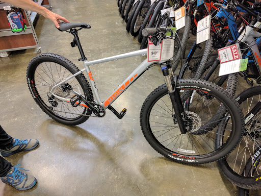 Bicycle Store «Performance Bicycle», reviews and photos, 1800 E Franklin St, Chapel Hill, NC 27514, USA