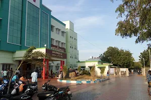 Tirunelveli Medical College Hospital image