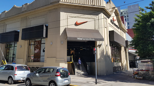 Nike Factory Store Olivos