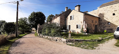 Gîte et Grange La Vaissière à Les Bondons