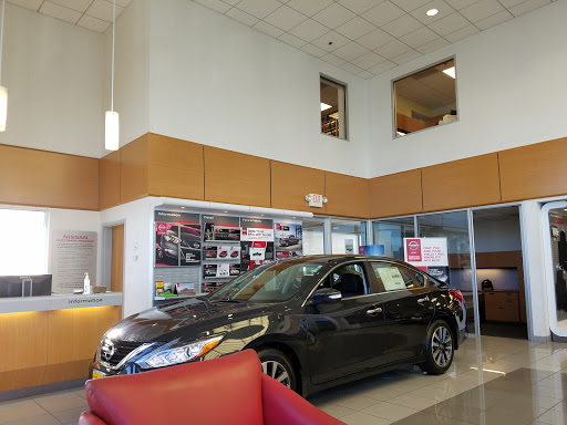 Nissan Dealer «St. Charles Nissan», reviews and photos, 5625 Veterans Memorial Pkwy, St Peters, MO 63376, USA