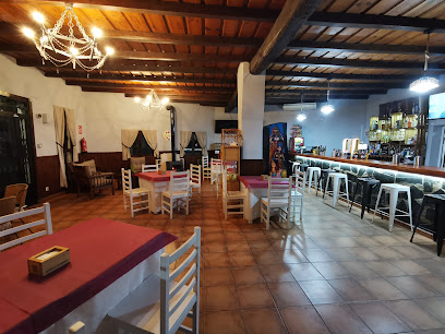 Bar restaurante La acuarela - Av. Pureza Canelo, 76, 10840 Moraleja, Cáceres, Spain