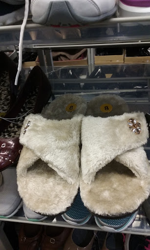 Clothing Store «Burlington Coat Factory», reviews and photos, 118 Shawan Rd, Hunt Valley, MD 21031, USA