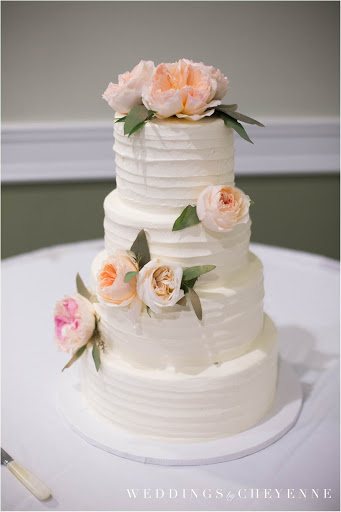 Bakery «Grand Finale Desserts and Pastries», reviews and photos, 225 Franklin Ave, Grand Haven, MI 49417, USA