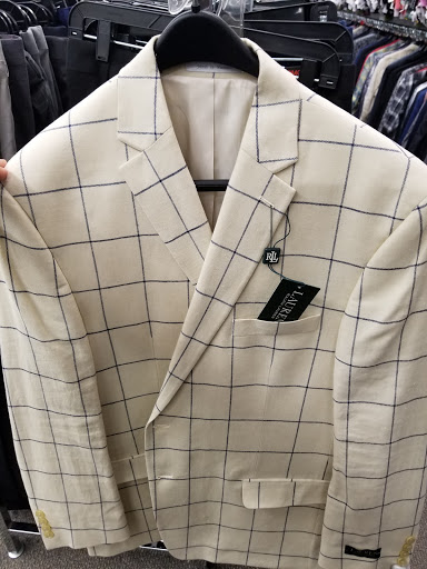 Clothing Store «K&G Fashion Superstore», reviews and photos, 22688 Michigan Ave, Dearborn, MI 48124, USA