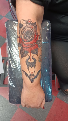 Explore heart tattoo ideas for ladies, creative tattoo ideas in Jacksonville, available at Jax Ink Tattoo & body piercing