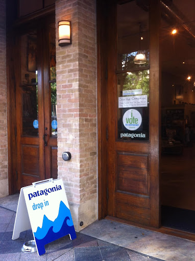 Clothing Store «Patagonia Austin», reviews and photos, 316 Congress Ave, Austin, TX 78701, USA