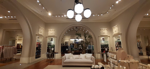 Clothing Store «Banana Republic», reviews and photos, 500 Pike St, Seattle, WA 98101, USA