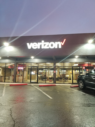 Cell Phone Store «Verizon Authorized Retailer – Cellular Sales», reviews and photos, 4430 W Kennedy Blvd, Tampa, FL 33609, USA