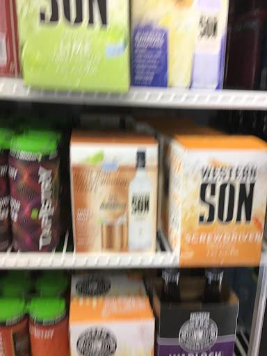 Party Store «Keg Party Shop», reviews and photos, 534 N Huron St, Ypsilanti, MI 48197, USA