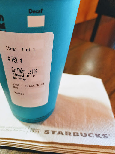 Coffee Shop «Starbucks», reviews and photos, 506 Castle Pines Pkwy, Castle Rock, CO 80108, USA