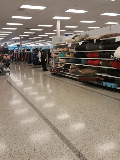 Clothing Store «Ross Dress for Less», reviews and photos, 550 John Ross Pkwy, Rock Hill, SC 29730, USA