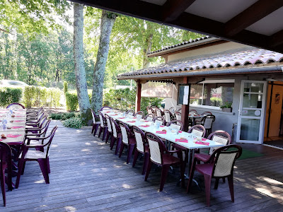 La Table des Darons à Salles