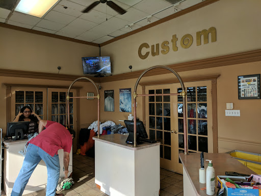 Dry Cleaner «Custom Cleaners», reviews and photos, 7750 N MacArthur Blvd, Irving, TX 75063, USA