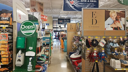Pet Supply Store «PetSmart», reviews and photos, 1275 N Military Hwy, Norfolk, VA 23502, USA