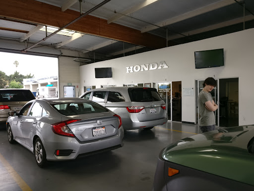 Honda Dealer «Larry Hopkins Honda», reviews and photos, 1048 W El Camino Real, Sunnyvale, CA 94087, USA