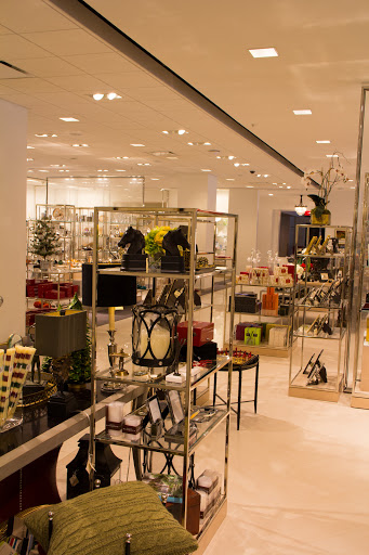 Department Store «Halls Kansas City», reviews and photos, 2450 Grand Blvd #333, Kansas City, MO 64108, USA