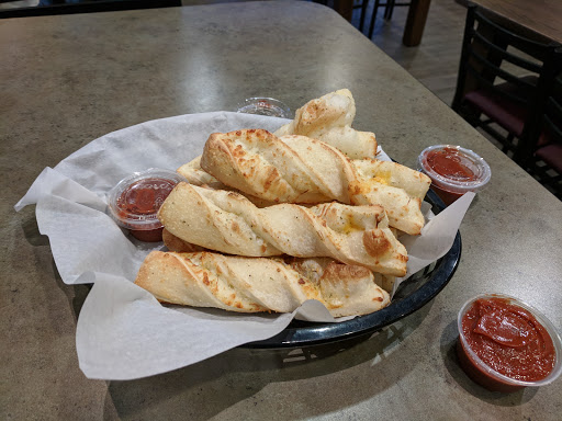 Pizza Restaurant «Round Table Pizza», reviews and photos, 34410 16th Ave S, Federal Way, WA 98003, USA