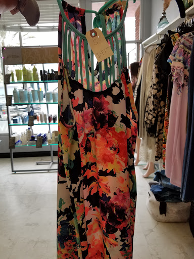 Hair Salon «Haute L.A. Aveda Salon & Boutique», reviews and photos, 505 Pier Ave, Hermosa Beach, CA 90254, USA