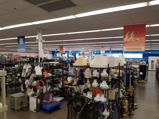 Thrift Store «Fountain Hills Goodwill Retail Store & Donation Center», reviews and photos, 13757 N Fountain Hills Blvd, Fountain Hills, AZ 85268, USA