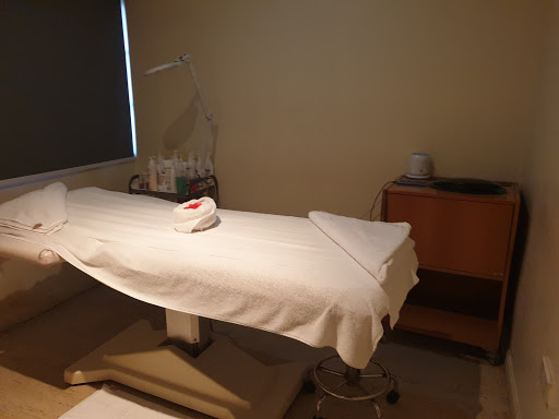 Montaigne Place Spa, 226B Muri Okunola St, Victoria Island, Lagos, Nigeria, Spa, state Lagos