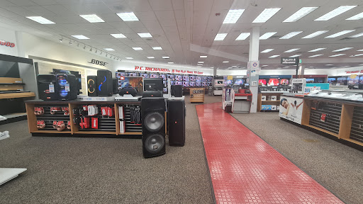 Appliance Store «P.C. Richard & Son», reviews and photos, 35-18 Steinway St, Astoria, NY 11101, USA