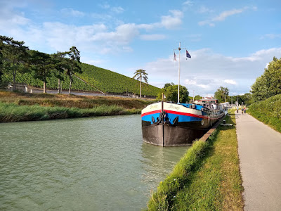 Serenity Barge à Reims