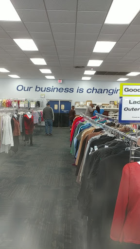 Thrift Store «Goodwill Bailey Bridge Retail Store», reviews and photos, 11749 Hull Street Rd, Midlothian, VA 23112, USA