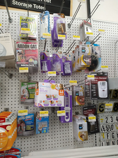 Hardware Store «L & M Lumber», reviews and photos, 4700 Lake Isabella Blvd, Lake Isabella, CA 93240, USA