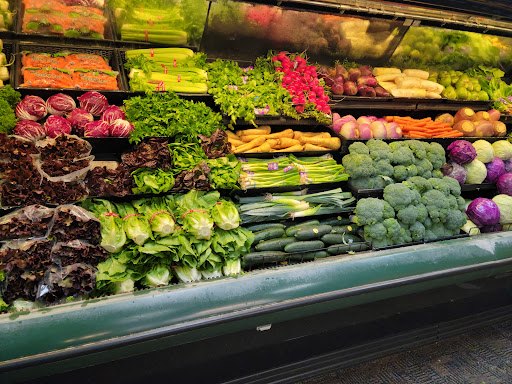 Natural Foods Store «Health Hut Natural Foods», reviews and photos, 19035 W Bluemound Rd, Brookfield, WI 53045, USA