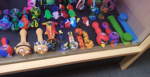 Tobacco Shop «Asylum Smoke & Stuff», reviews and photos, 7165 Ulmerton Rd, Largo, FL 33771, USA