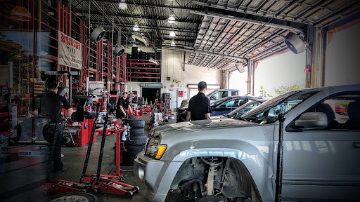 Tire Shop «Discount Tire Store - Spring Hill, TN», reviews and photos, 3000 Belshire Village Dr, Spring Hill, TN 37174, USA