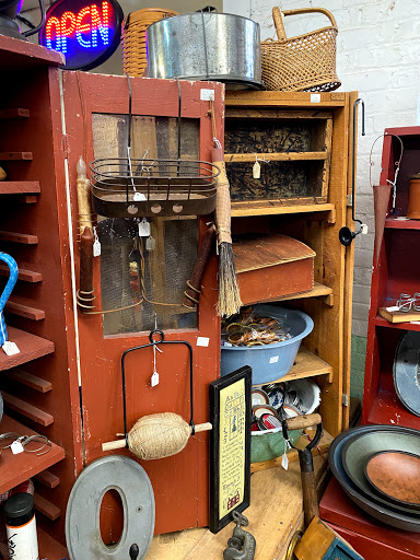 Home Goods Store «Olde Factory», reviews and photos, 139 S Hanover St, Hummelstown, PA 17036, USA