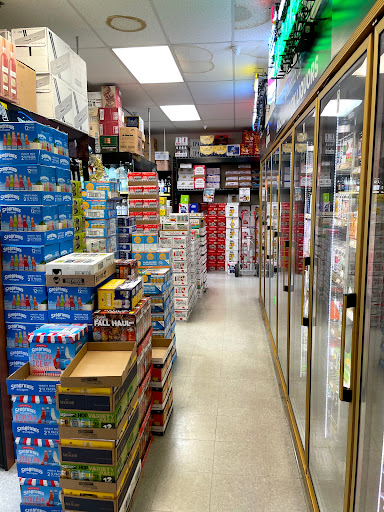 Liquor Store «Hackensack Liquor Store», reviews and photos, 500 S River St, Hackensack, NJ 07601, USA