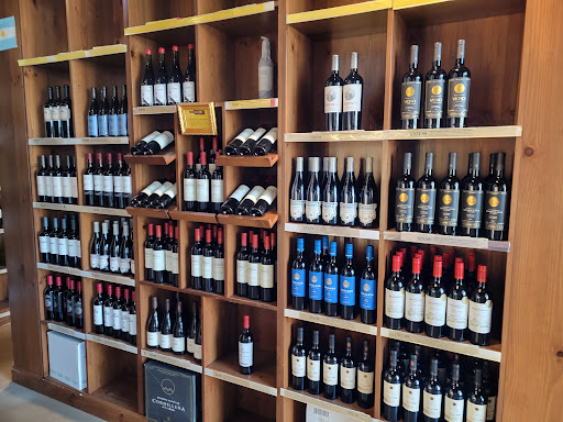 Wine Store «Bin 201», reviews and photos, 201 Harker Pl, Annapolis, MD 21401, USA