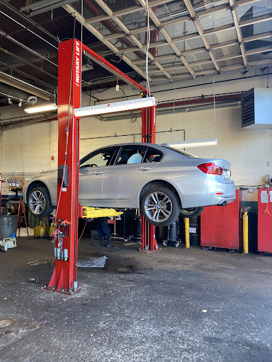 Tire Shop «Mavis Discount Tire», reviews and photos, 186 N Bedford Rd, Mt Kisco, NY 10549, USA