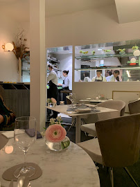 Atmosphère du Restaurant français Neige d'été à Paris - n°2