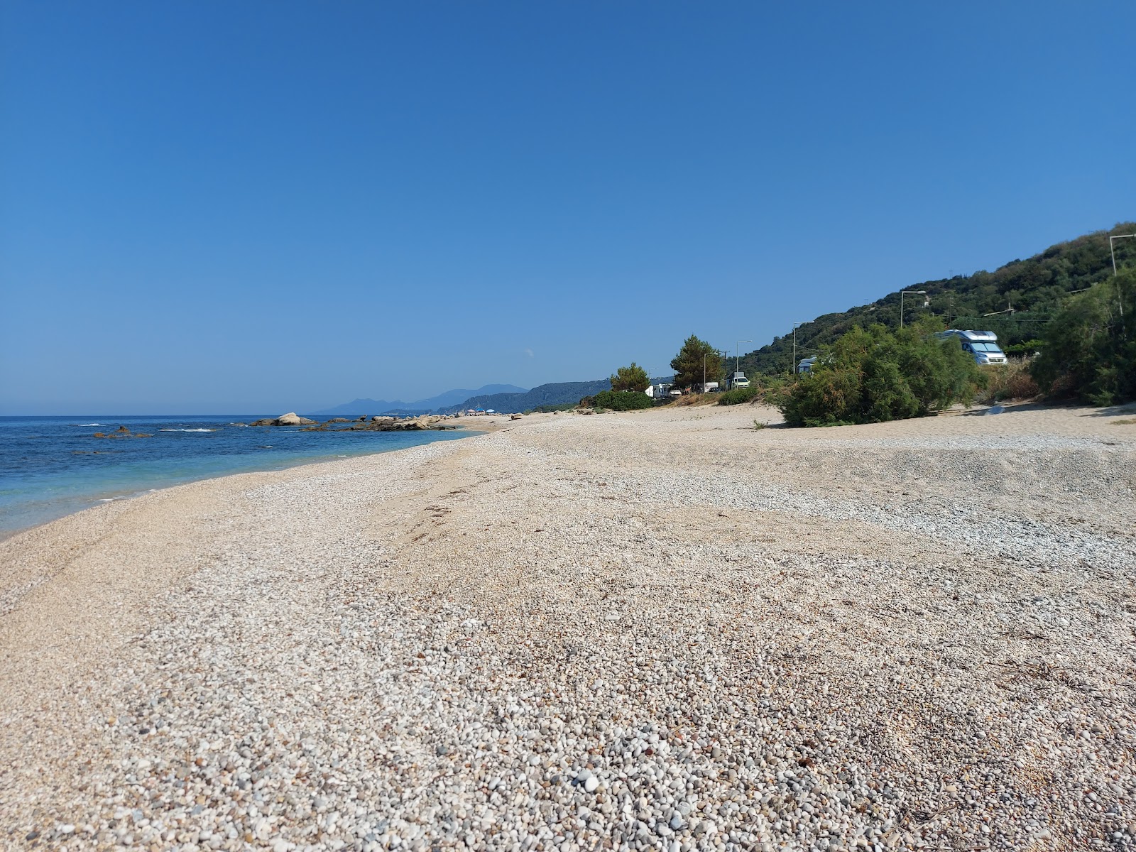Foto von Limniona Beach - beliebter Ort unter Entspannungskennern