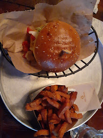 Frite du Restaurant de hamburgers Manhattn's Burgers à Paris - n°12