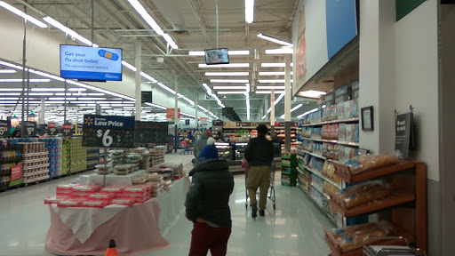 Department Store «Walmart Supercenter», reviews and photos, 1200 Marketplace Dr, Rochester, NY 14623, USA
