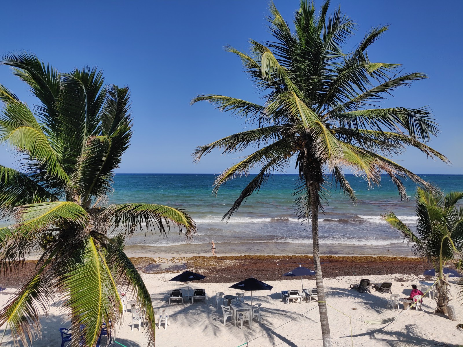 Photo of Tulum beach III with partly clean level of cleanliness