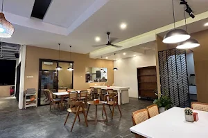 Mawar Biru Coffee and Eatery image