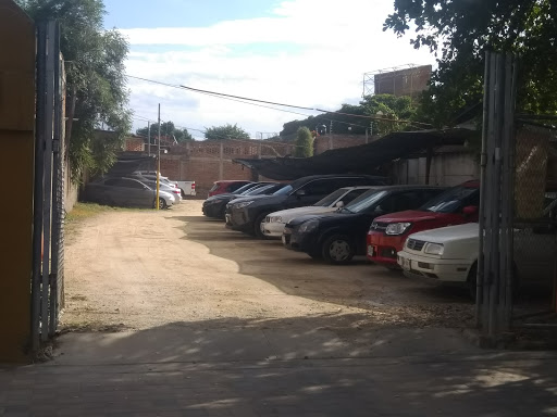 Estacionamiento Rodriguez