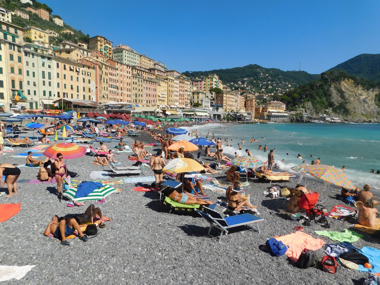 Photo de Camogli beach partiellement zone de villégiature